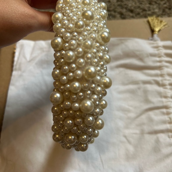 Pearl Wedding Headband - Picture 3 of 4